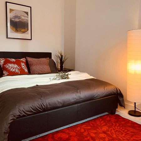 Stylish, Spacious & Luxurious Home - Parking Liverpool Extérieur photo