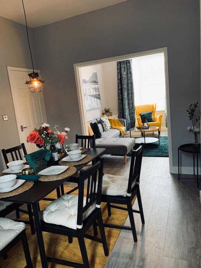 Stylish, Spacious & Luxurious Home - Parking Liverpool Extérieur photo